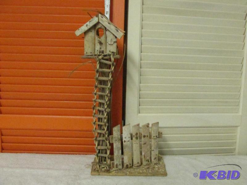 lot 71 image: A Cute Faux Bird House