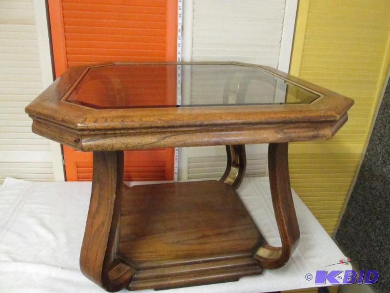 lot 92 image: Wood and Glass End Table.