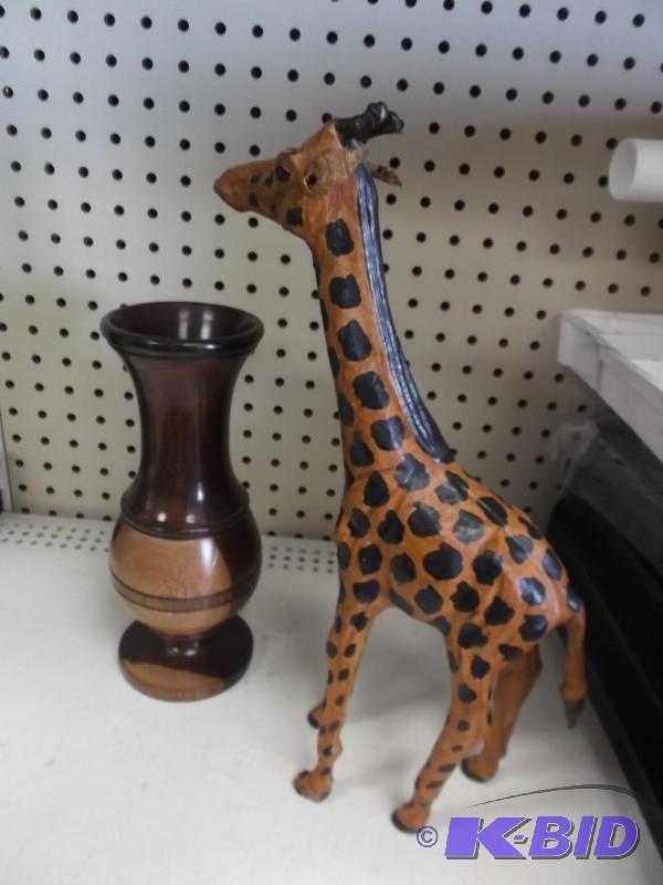 Giraffe And Wood Cup...