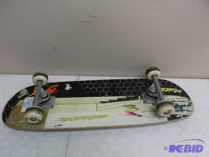 Static Skateboard, Good Condition...