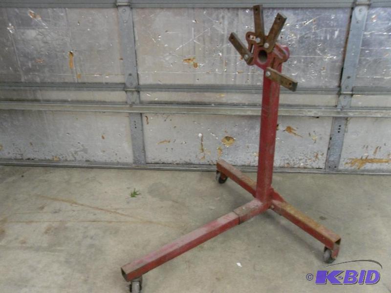 lot 11 image: Rolling Engine Stand. Engine can be rotated a...