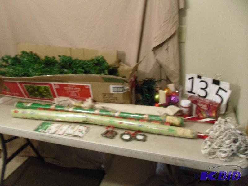 lot 135 image: 4.5 Winston Pine Prelit&nbspChristmas Tree,...