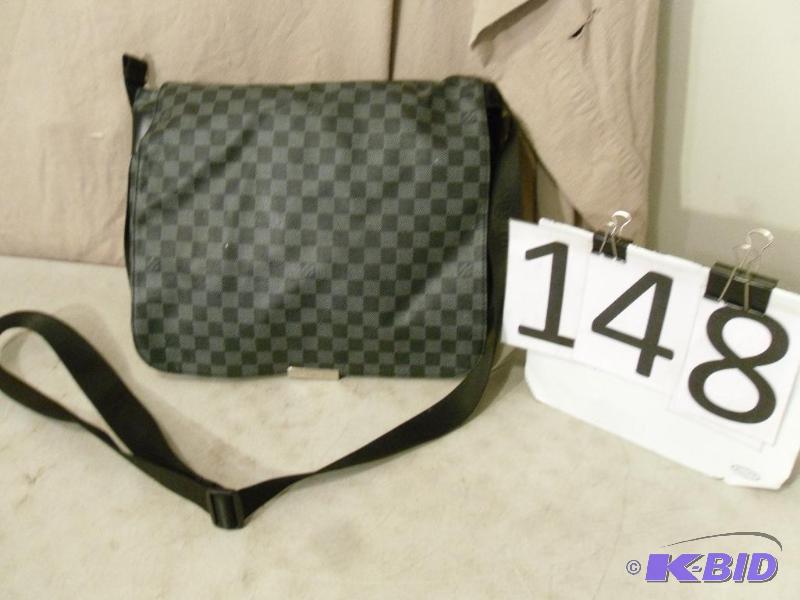 lot 148 image: Purse  Messenger&nbspBag Marked Louis Vuitt...