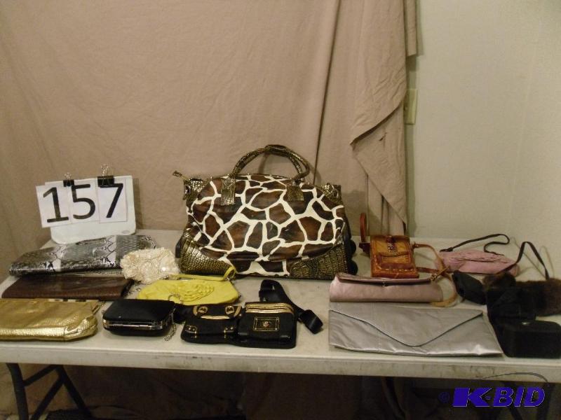 lot 157 image: Animal Print Bag with Handle and Wheels, Roca...
