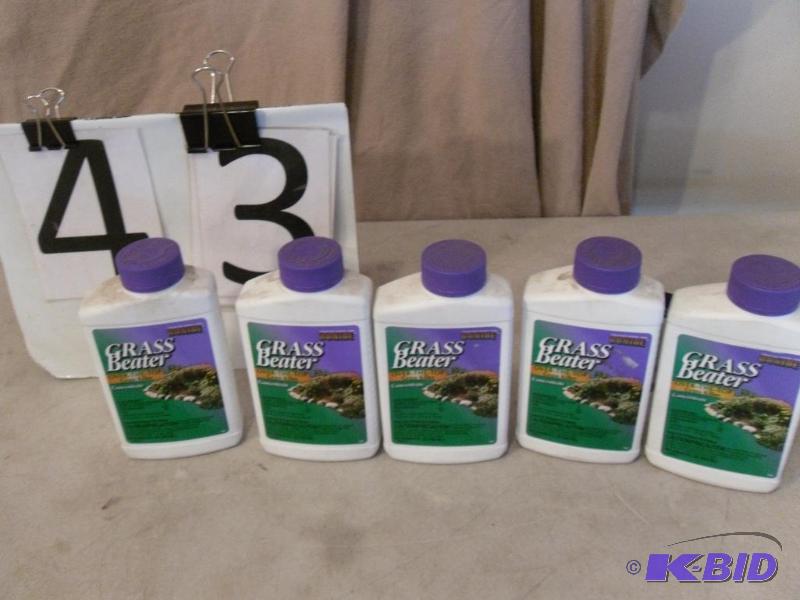 lot 43 image: Lot of 5 New Bottles of Bonide&nbspGrass Bea...