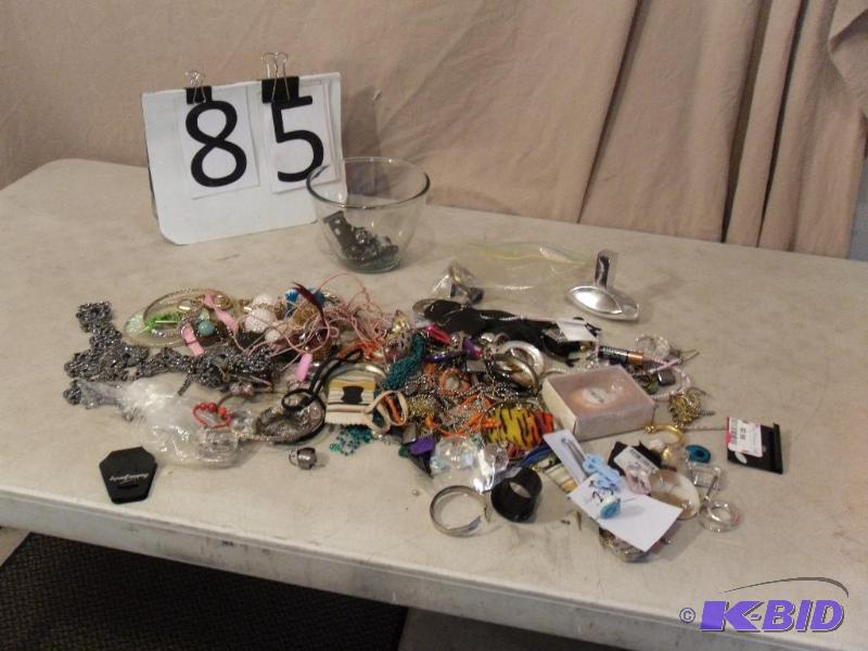 lot 85 image: LARGE Lot of Assorted Jewelry. Necklaces, Ear...