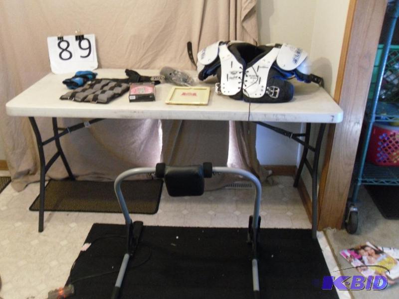 lot 89 image: Gold Gym Sit Up Exercise Equipment, Arm  Leg...