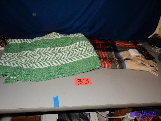 2 blankets