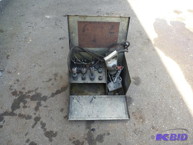 Sioux Valve Seat Grinder Comes with dies and...