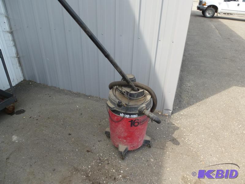 Shop Vacuum WetDry vac 16 gallon&nbsp In w...
