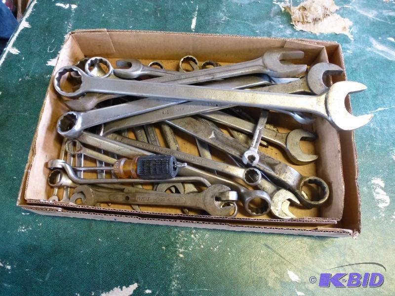 Box# 21 Blue Point &amp SK wrenches Combinat...