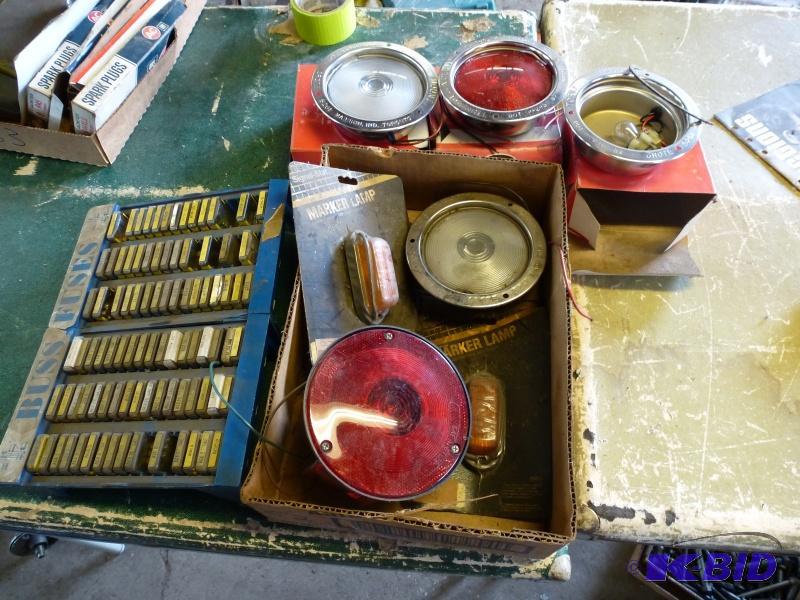 Box# 52 Buss fuses and Gates Tail lights x 2 ...