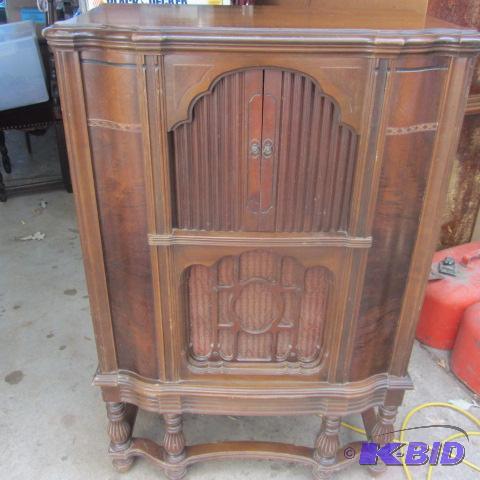 RCA Victor Floor Radio