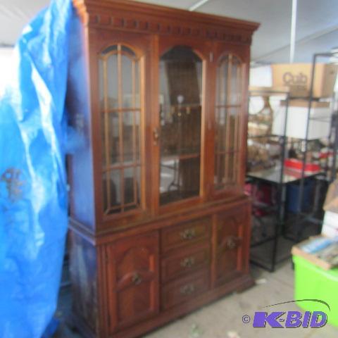 Lighted Hutch
