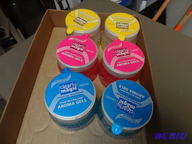 lot 116 image: Qty 6 NEW Clearly Magic Odor Neutralizing Aro...