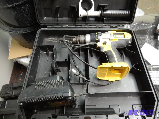 lot 13 image: USED DeWalt 18 Volt Drill Driver Model DCD940...