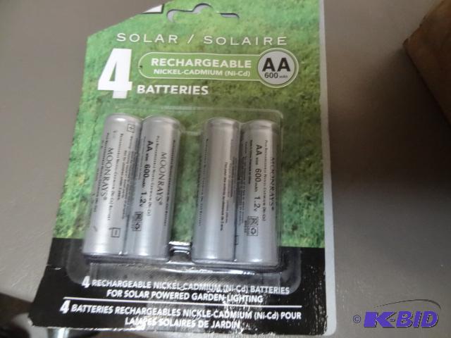 lot 199 image: Qty 6 New 4 pack Moonrays Solar Rechargeable...
