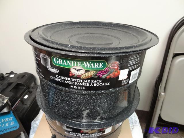 lot 20 image: NEW Granite-Ware 33 qt Canner with Jar Rack. ...