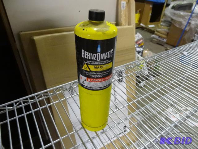 lot 262 image: NEW Bernz-O-Matic MAP Gas 14.1 oz...