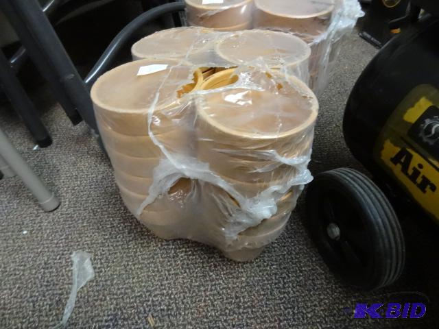 lot 28 image: NEW Qty 24 Standard Clay Pots. 4.3 in. Looks ...