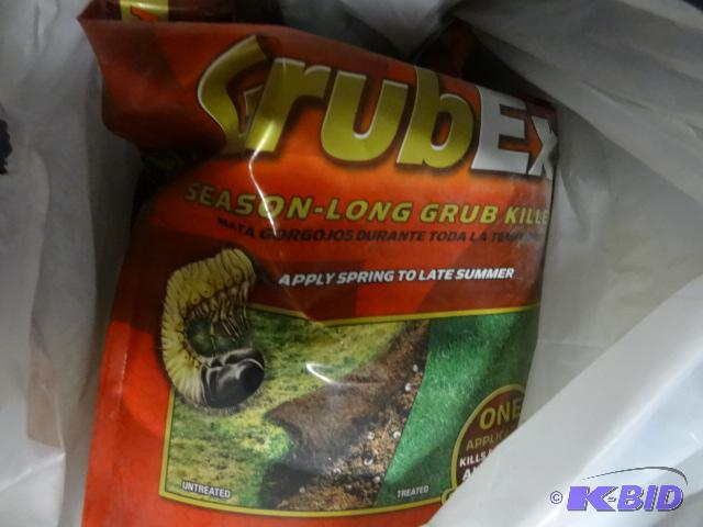lot 325 image: Approx 14 lbs Scotts Grub Ex All Season Grub ...