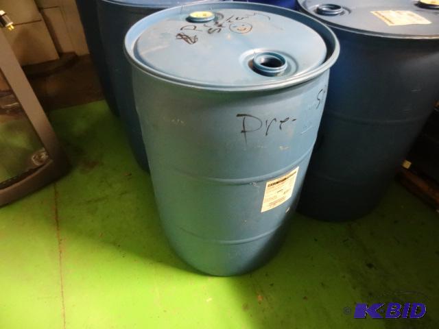 lot 353 image: Used 55 gal Blue Plastic Drum...