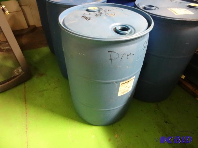lot 355 image: Used 55 gal Blue Plastic Drum...