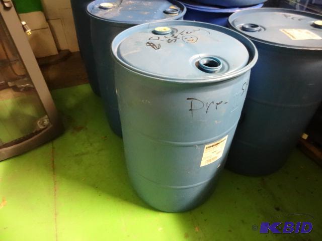 lot 359 image: Used 55 gal Blue Plastic Drum...