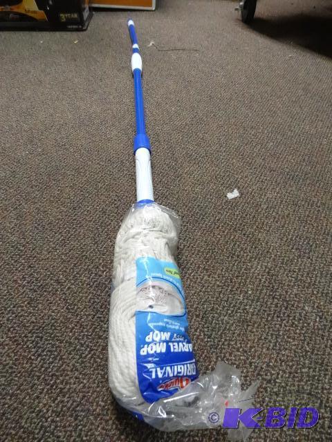 lot 84 image: NEW Quickie Marvel Twist Mop...
