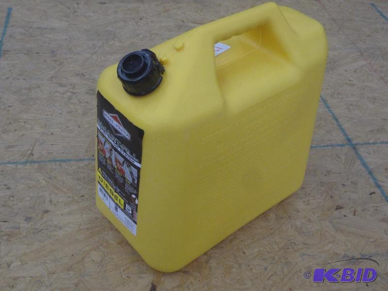 New Briggs &amp Stratton 5-Gallon Diesel Fue...