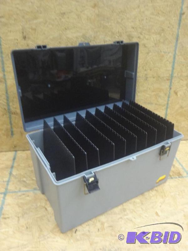Like New Plano Multi-Compartment Tackle Box...