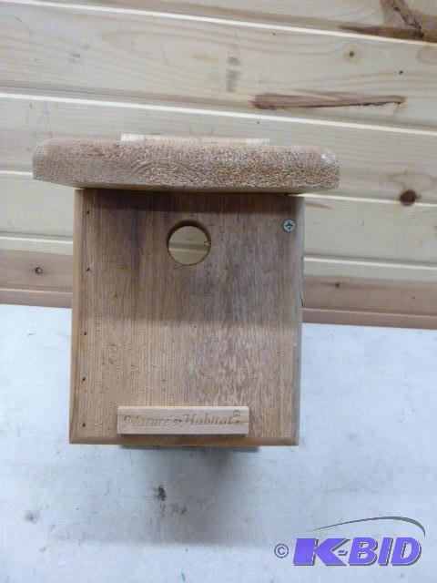 lot 10 image: Natures Habitat Bird House With viewing back...