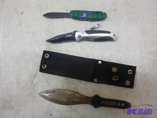 lot 105 image: 3 Knives...