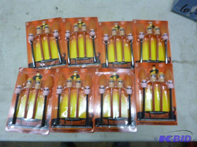 lot 114 image: 8 Packs of 4 Incredibles Pencils...