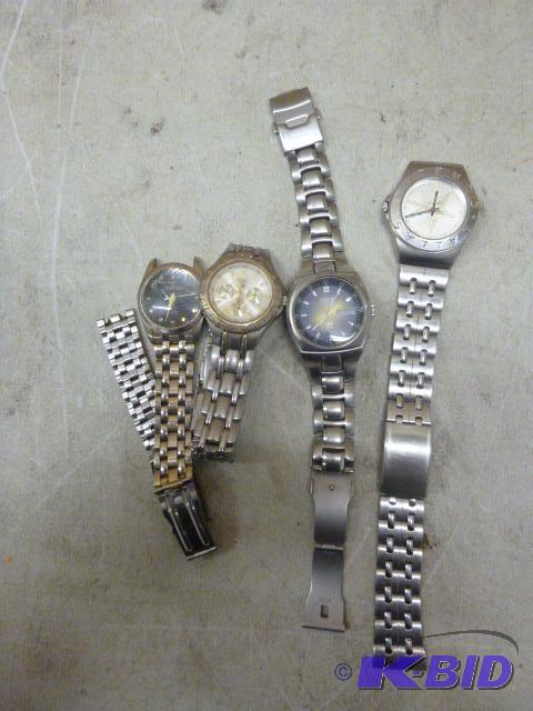 lot 133 image: 4 Watches...