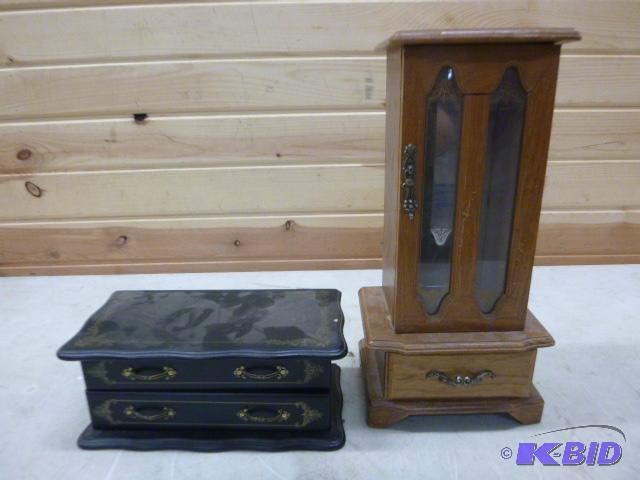 lot 135 image: 2 Jewelry Boxes...