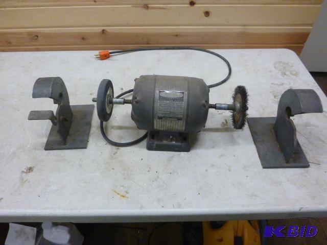 lot 148 image: Grinder Model 15-6963 - 12 HP, tested and wo...
