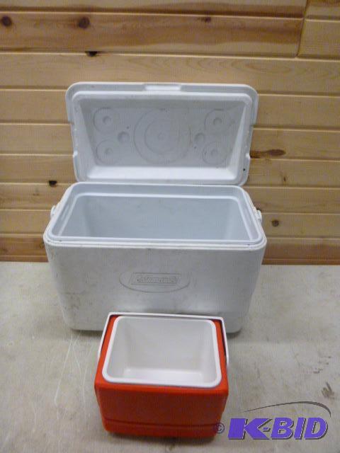 lot 167 image: 2 Coolers Igloo Mini Mate and Coleman Cooler ...