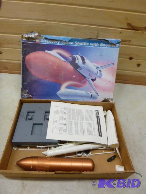 lot 205 image: Space Shuttle Model...