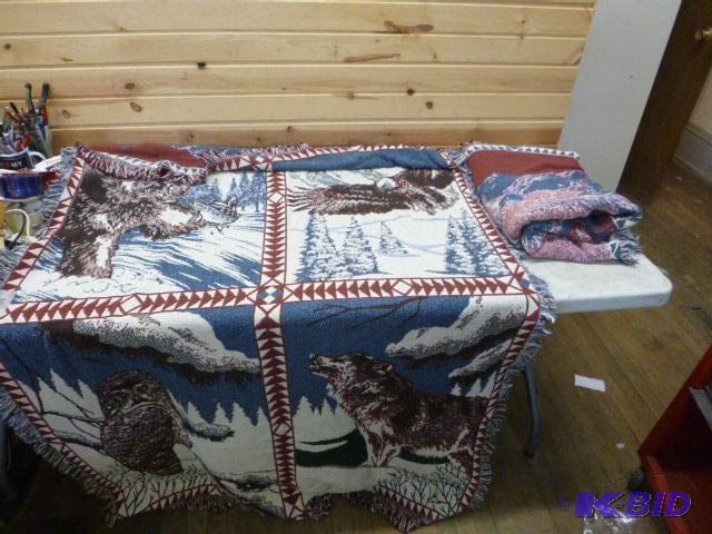 lot 209 image: 2 Blankets...