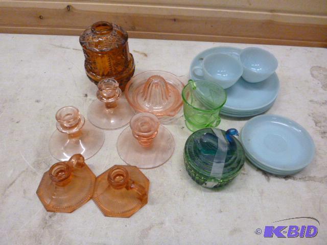 lot 257 image: Miscellaneous Color Glassware...