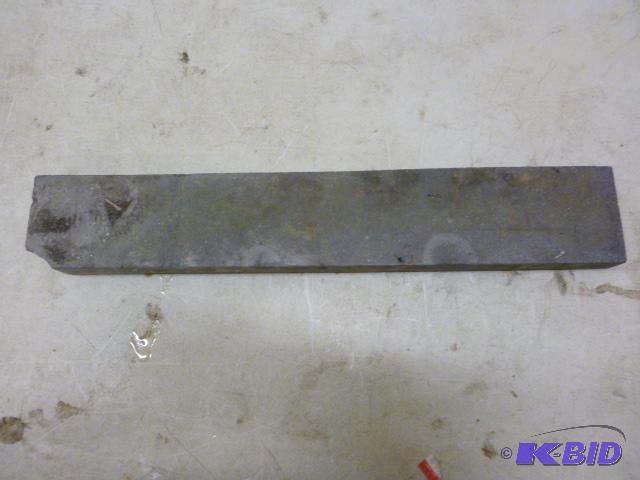 lot 26 image: 22" Wet Stone...