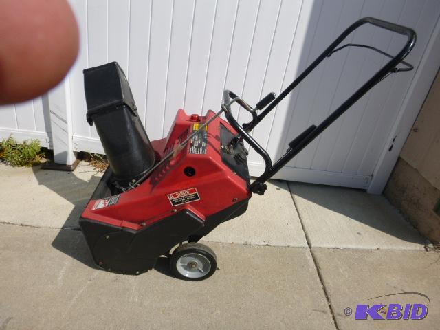 lot 300 image: Nor Snowblower Model E2045020 - 4.5 HP, 20&qu...