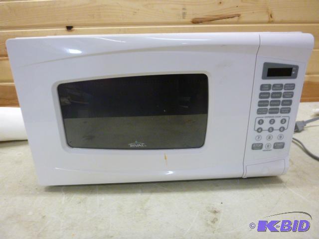 lot 41 image: Rival MIcrowave 10" X 17" X 12"...