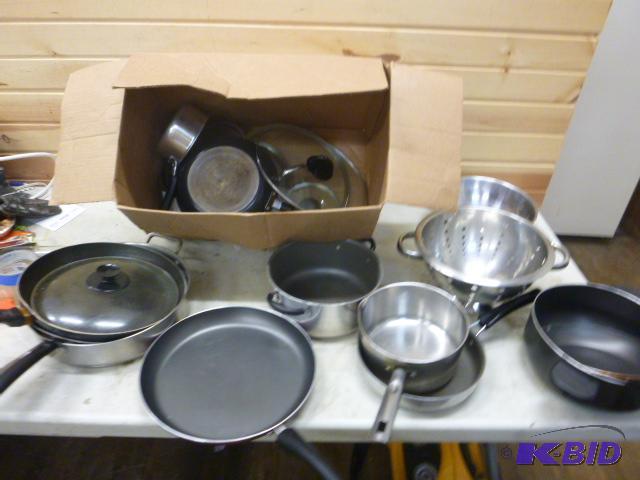lot 57 image: Miscellaneous Pots and Pans...