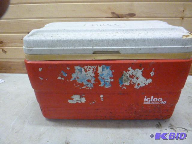 lot 62 image: Igloo Cooler Not in the best shape....