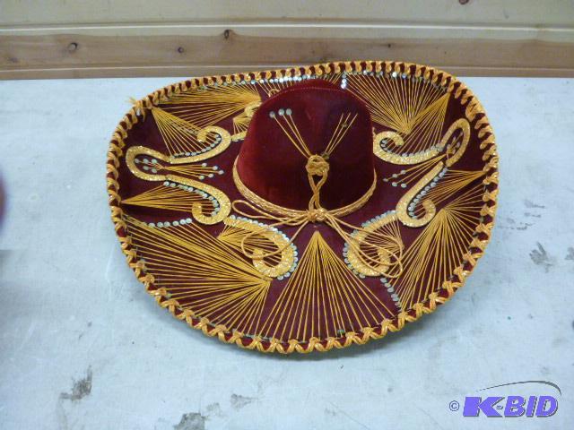 lot 8 image: Sombrero...