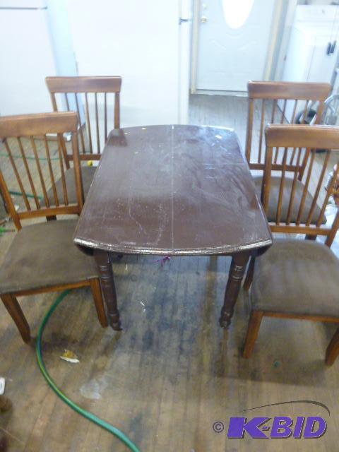 lot 83 image: Vintage Drop Leaf Table with 4 Chairs...