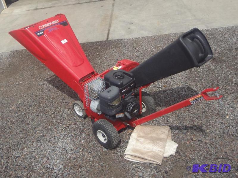 Lightly Used Troy-Bilt CS499 Gas-Powered Chip...