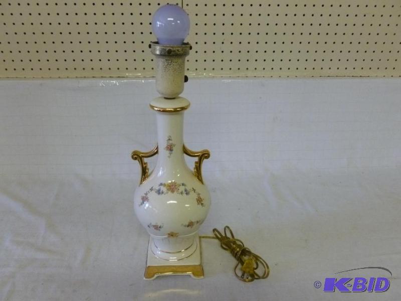lot 130 image: Beautiful hand painted porcelain dresser lamp...